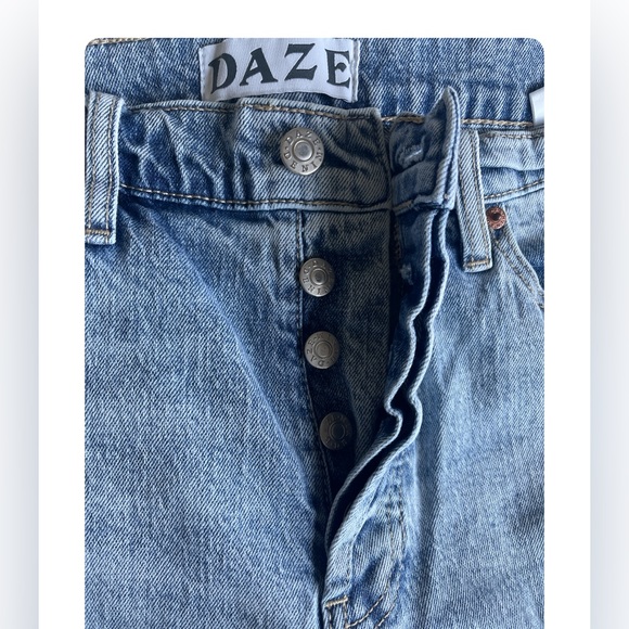 Daze Jeans - Picture 7 of 11